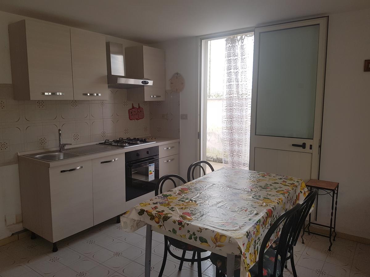 Ws Economy Rooms & Apartment Галиполи Екстериор снимка