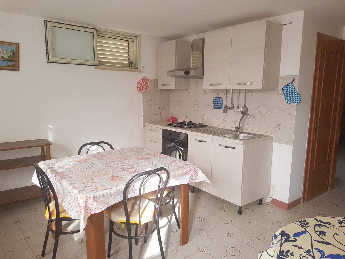 Ws Economy Rooms & Apartment Галиполи Екстериор снимка